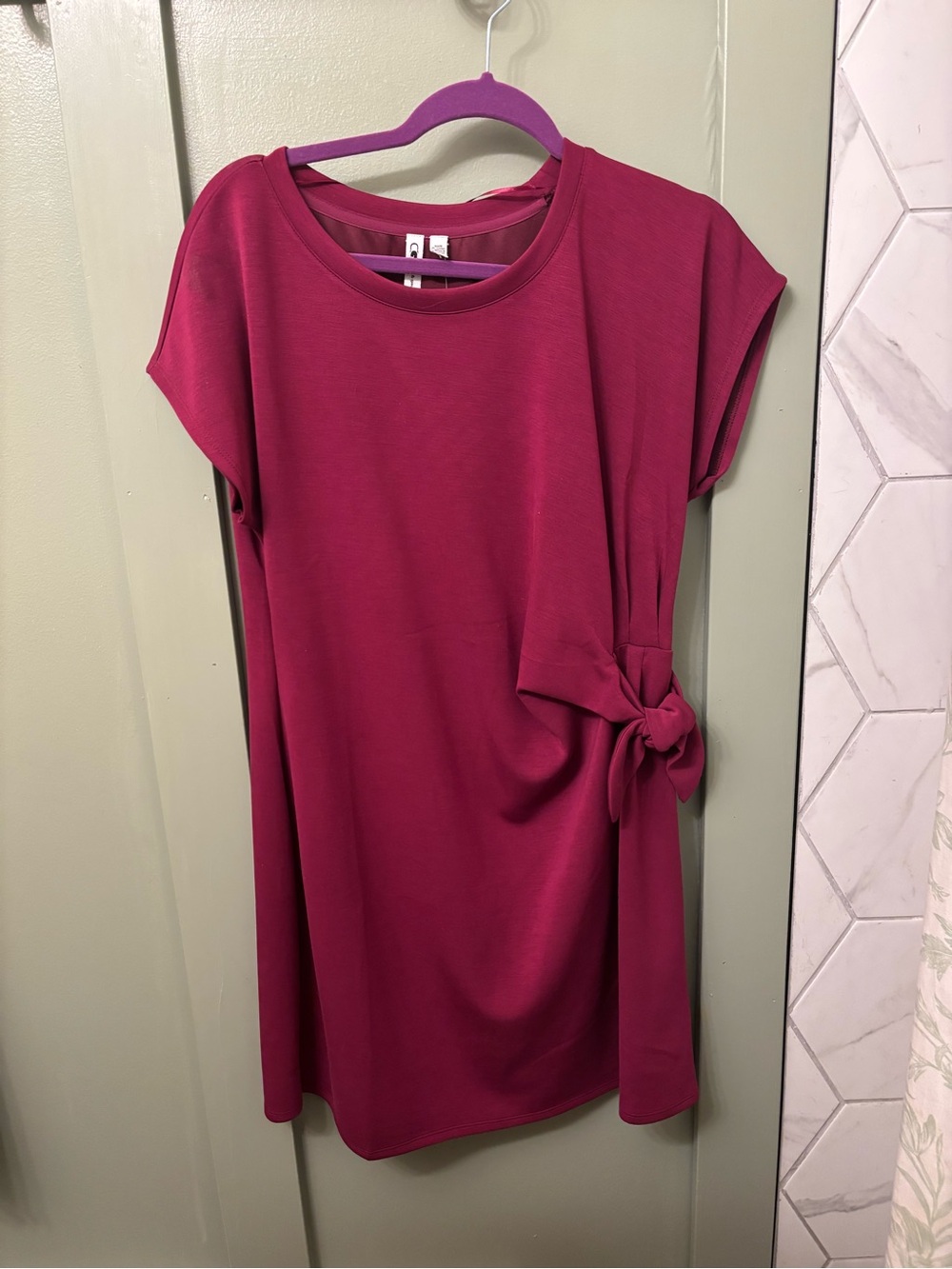 Cable & Gauge Berry Tunic Top with Side Knot Detail